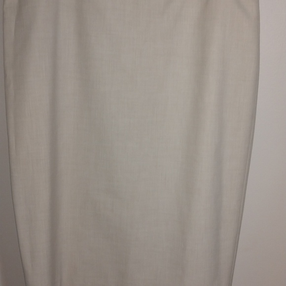 Saks Fifth Ave Ladies Season-less Skirt Suit - Picture 7 of 8